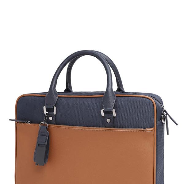 Commute Messenger Bag